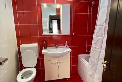 Apartament cu 2 camere decomandat în Muncii