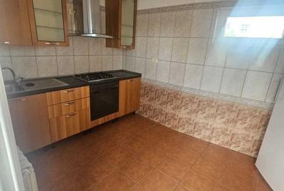 Casă individuală cu 4 camere cu Teren 12 Mp în Parcul Carol - 3