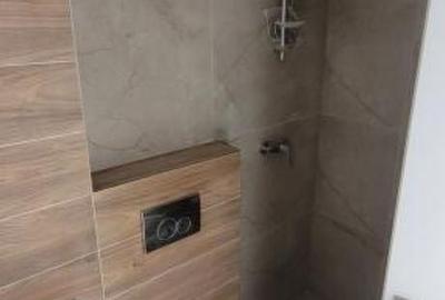 Apartament cu 3 camere în Baicului