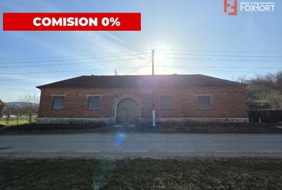 Casă individuală cu 4 camere cu Teren 1440 Mp în Bârzava