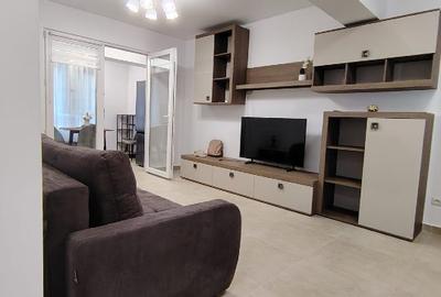 Apartament cu 2 camere decomandat în Apărătorii Patriei - 3