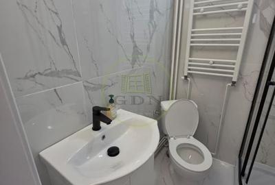 Casă cu 2 camere decomandat în Central