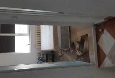 Apartament cu 4 camere semidecomandat în Big - 2