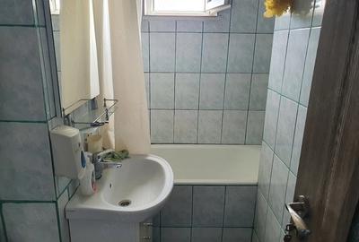 Apartament cu 3 camere decomandat în Ostroveni - 4