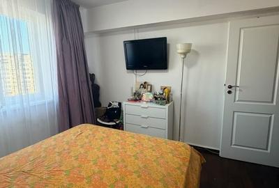 Apartament cu 3 camere decomandat în Rahova