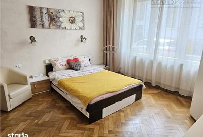 Casă cu 4 camere cu Teren 462 Mp în Centrul Istoric