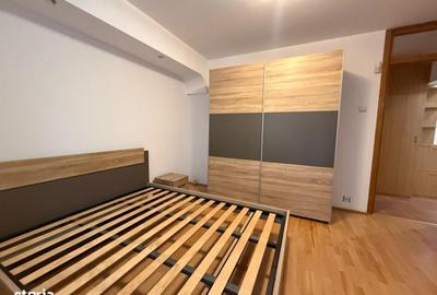 Apartament cu 3 camere decomandat în Panduri