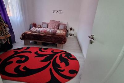Casă cu 4 camere cu Teren 1050 Mp în Stâlpu - 1