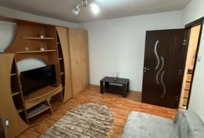 Garsonieră decomandată în Rovine - 2