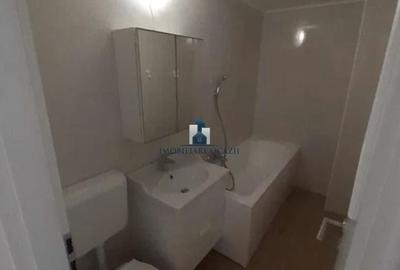 Apartament cu 3 camere decomandat în Brâncoveanu