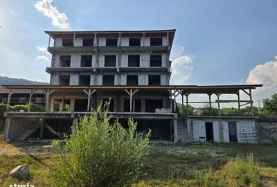 Spațiu comercial, de 1,600 mp, în Eșelnița - 6