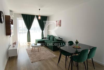 Apartament cu 3 camere decomandat, mobilat în Sud