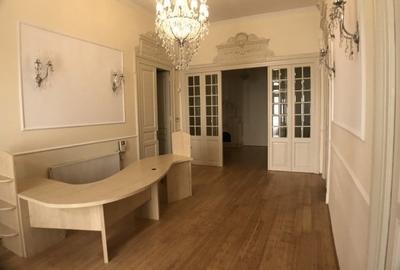 Casă cu 13 camere cu Teren 458 Mp în Armeneasca - 2