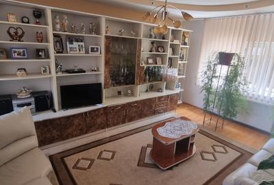 Casă individuală cu 4 camere cu Teren 1000 Mp în Central - 2