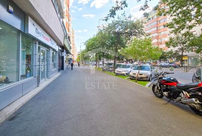 Apartament cu 3 camere semidecomandat, mobilat în Moșilor - 1