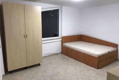 Garsonieră semidecomandată în Eroii Revoluției