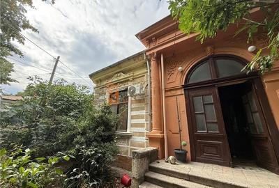 Casă individuală cu 3 camere cu Canalizare în 1 Decembrie - 1