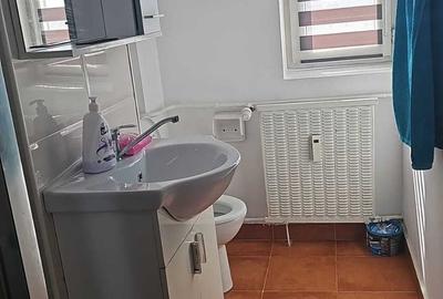 Apartament semidecomandat în 13 Septembrie