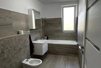 Apartament cu 3 camere decomandat în Braytim