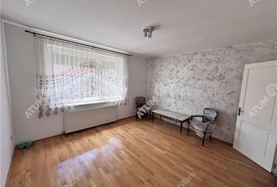 Casă individuală cu 6 camere cu Canalizare în Central - 20