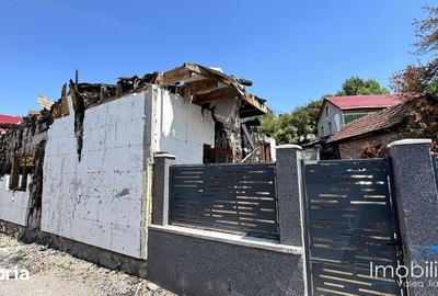 Casă cu Teren 223 Mp în Petros - 11