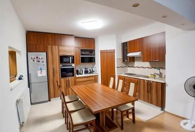 Apartament cu 2 camere decomandat în Iosia