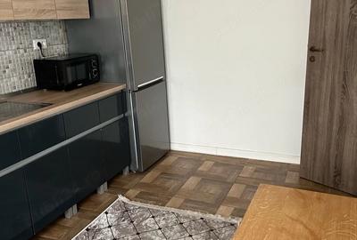 Apartament cu 2 camere decomandat în 1 Mai - 1