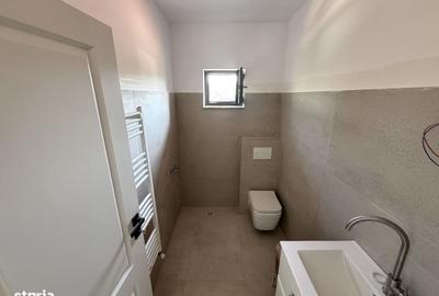 Casă cu 4 camere în Bucium