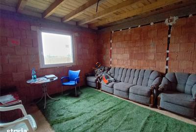 Casă cu 3 camere cu Teren 572 Mp în Gepiu