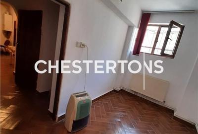 Apartament cu 3 camere decomandat în Tineretului