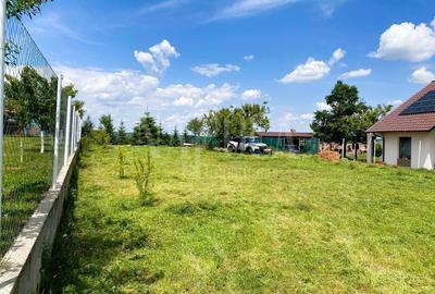 Teren Construcții intravilan de 895 mp, în Paleu - 2