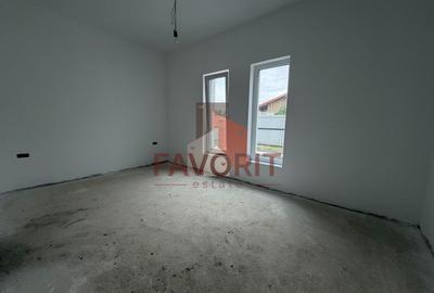 Duplex cu 3 camere cu Canalizare în Utvin - 4