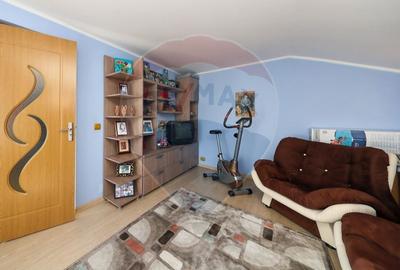 Casă individuală cu 6 camere cu Teren 155 Mp în Central - 25