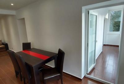 Apartament cu 3 camere decomandat în Drumul Carului