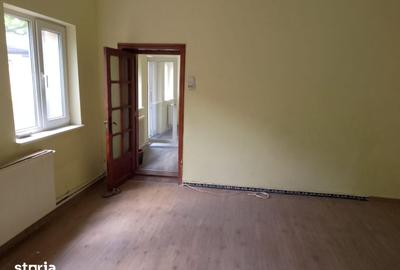 Casă cu 4 camere cu Teren 283 Mp în Independenței - 6
