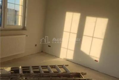 Casă cu 4 camere cu Teren 320 Mp în Central - 15