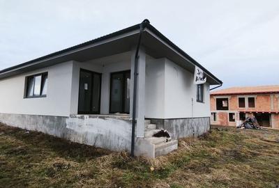 Casă cu 4 camere în Corunca - 8