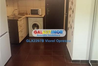 Garsonieră în Titan