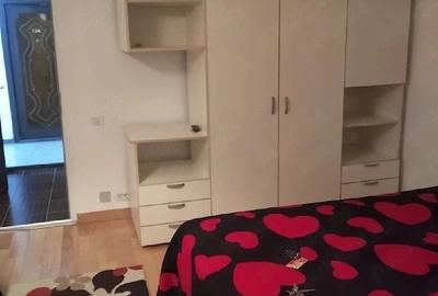 Garsonieră semidecomandată în Apărătorii Patriei