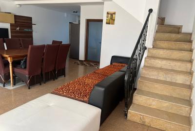 Casă cu 5 camere cu Canalizare în Ovidiu - 1
