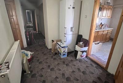 Apartament cu 3 camere decomandat în Fălticeni - 2