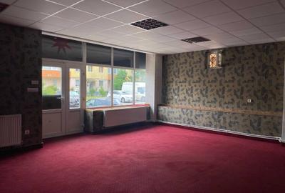 Spațiu comercial, de 70 mp, în Electroprecizia - 2