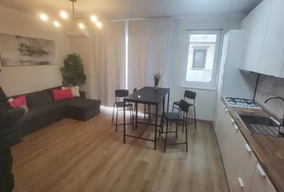 Apartament cu 2 camere semidecomandat în Girocului