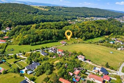 Teren intravilan de 500 mp, în Corunca