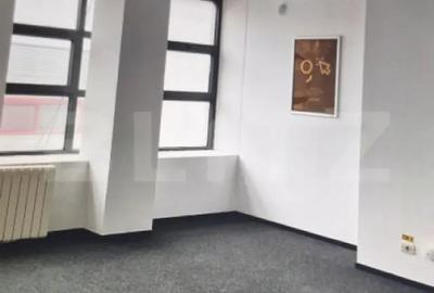 Spațiu comercial, de 450 mp, în Central
