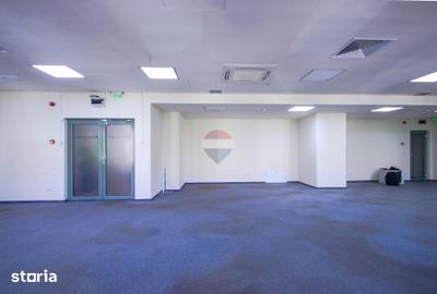 Spațiu comercial, de 330 mp, în Central
