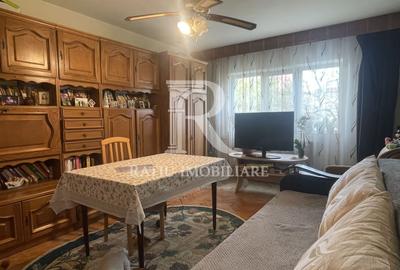 Apartament cu 3 camere decomandat, mobilat în Calea Aradului