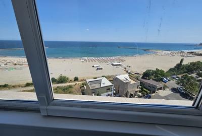 Apartament cu 3 camere decomandat, mobilat în Faleza Nord