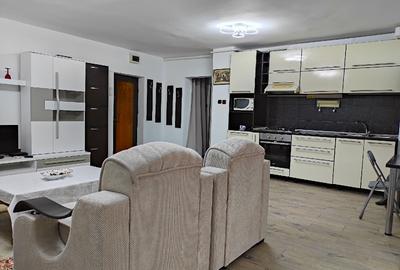 Apartament cu 2 camere decomandat în Gara