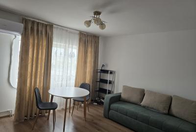 Apartament cu 2 camere decomandat în Gară